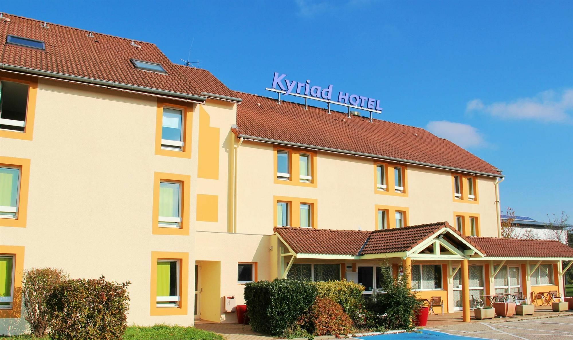 Kyriad Lyon Est - Saint Bonnet De Mure Esterno foto